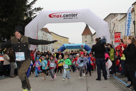 Nachwuchslauf und Glücksbringer voran